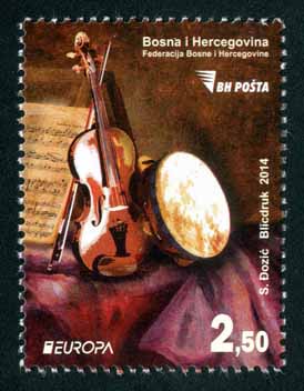 Evropa – Muzički instrumenti (violina i def)