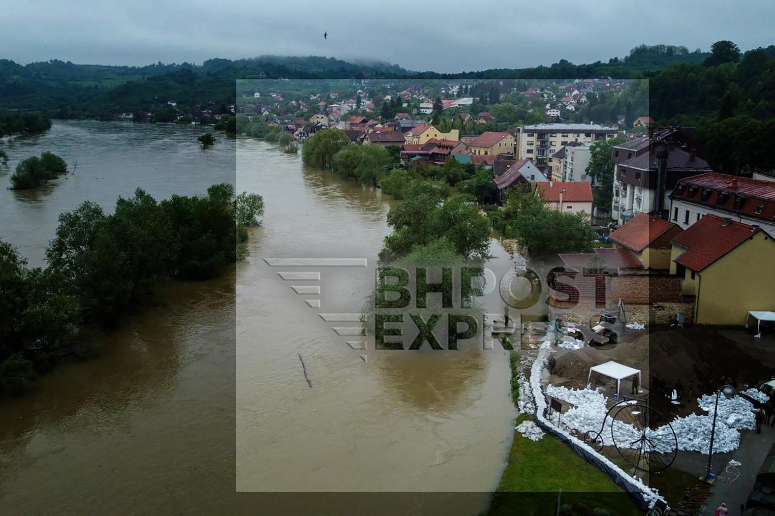 Poplave